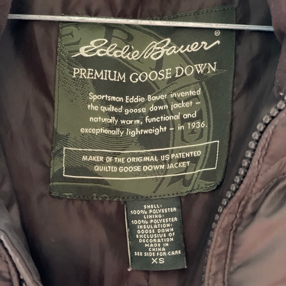 Eddie Bauer puffer vest - Picture 2 of 3